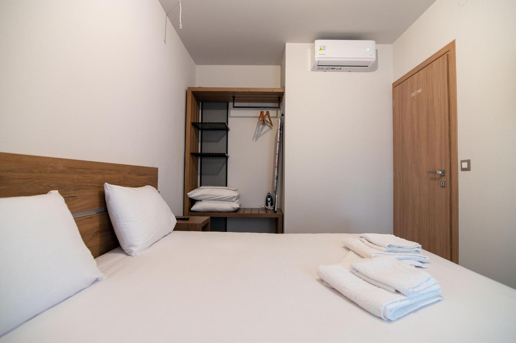Raptis Apartments Ligia  外观 照片